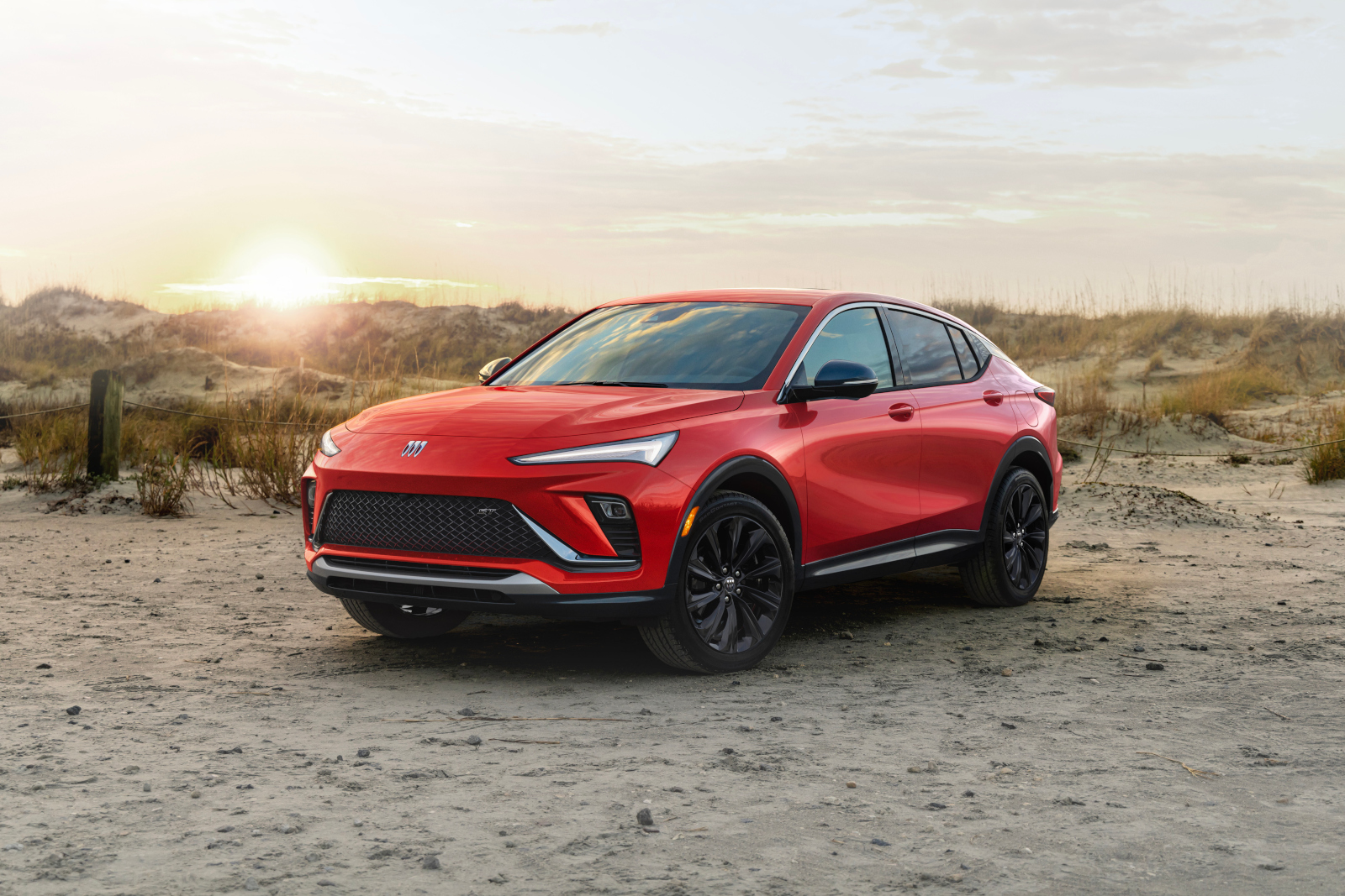2026 Buick Envista vs 2026 Toyota Corolla Cross: Why Envista Delivers More Style and Value in Manitoba